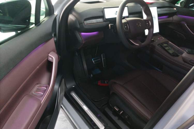 Used Nio EC7 2024 75 kWh Driver Seat