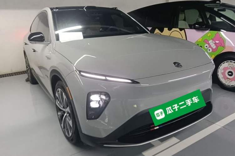 Used Nio EC7 2024 75 kWh Front Right 45 Deg