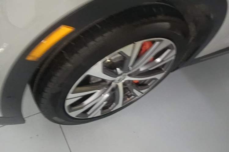 Used Nio EC7 2024 75 kWh Left Front Wheel Hub