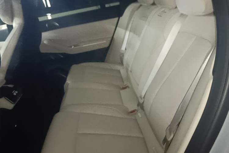 Used Nio EC7 2024 75 kWh Left Rear Seat