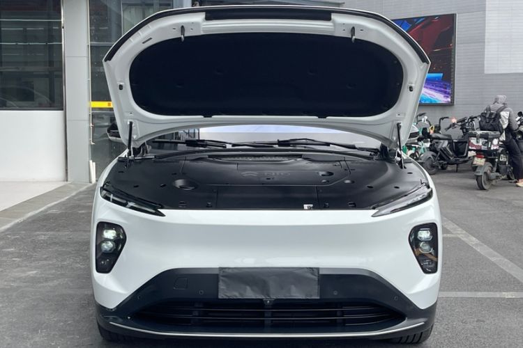 Used Nio EC7 2024 75 kWh Engine Bay