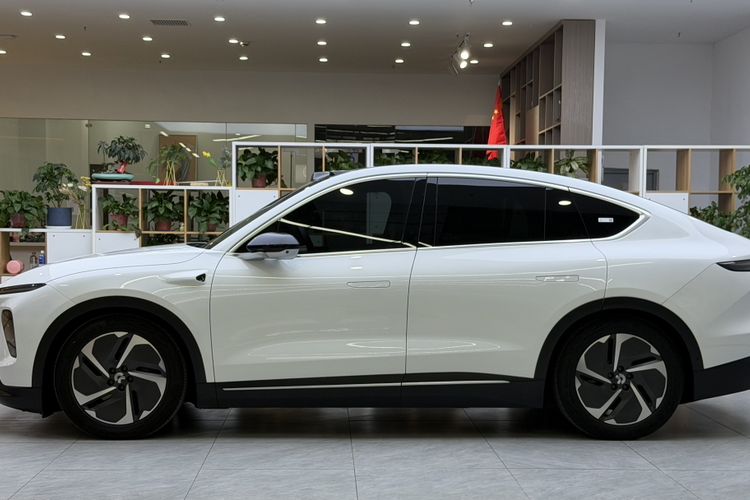 Used Nio EC7 2024 75 kWh Exterior 1