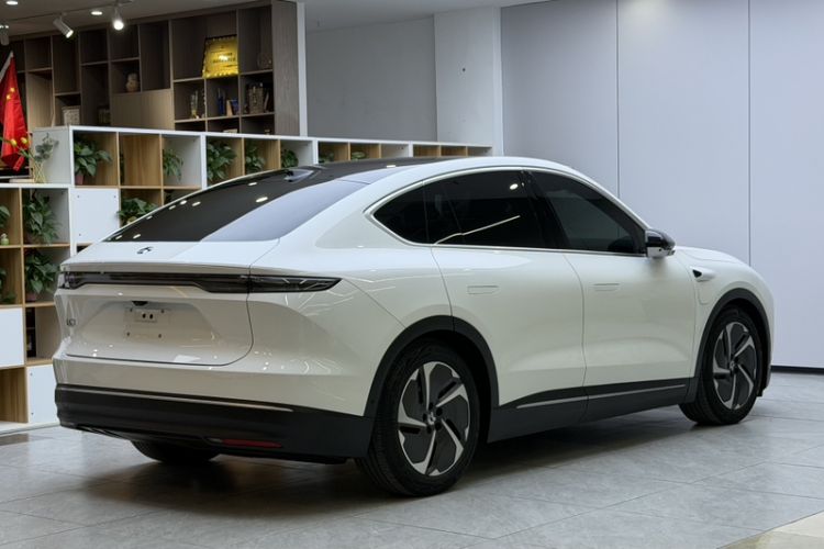 Used Nio EC7 2024 75 kWh Exterior 2