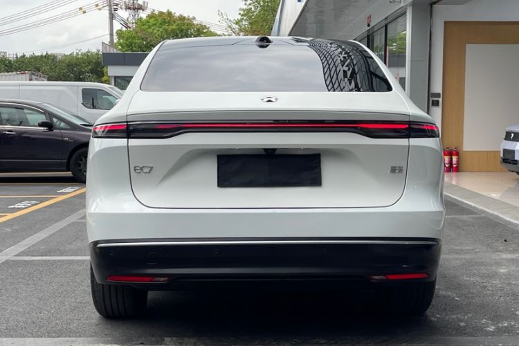 Used Nio EC7 2024 75 kWh Exterior 2