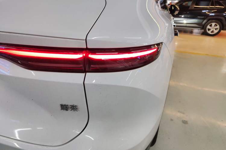 Used Nio EC7 2024 75 kWh Exterior 3