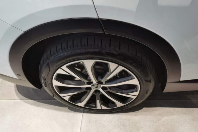 Used Nio EC7 2024 75 kWh Exterior 4