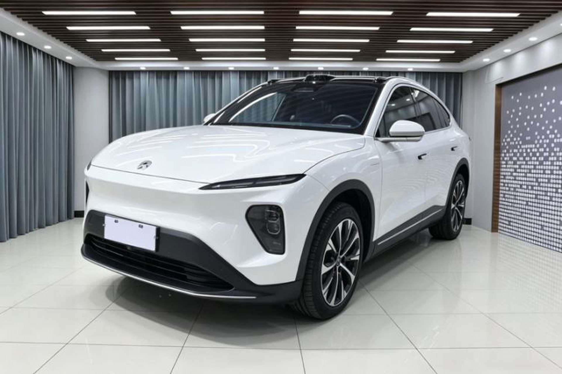Used Nio EC7 2024 75 kWh Exterior 7