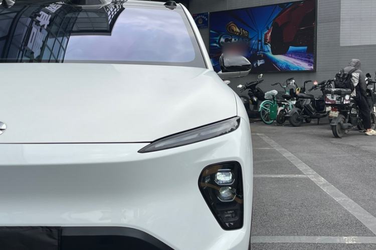 Used Nio EC7 2024 75 kWh Exterior 9