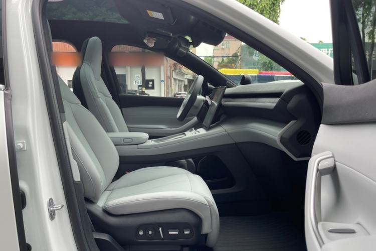 Used Nio EC7 2024 75 kWh Interior 10