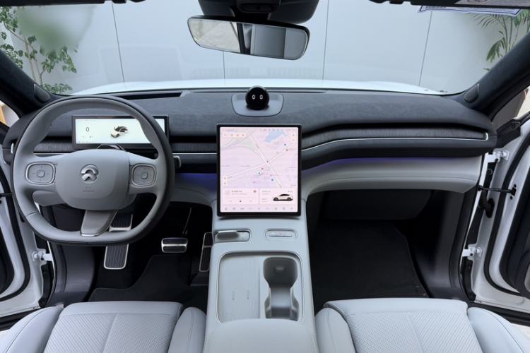 Used Nio EC7 2024 75 kWh Interior 2