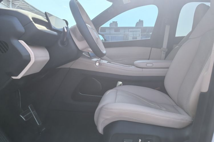 Used Nio EC7 2024 75 kWh Interior 2