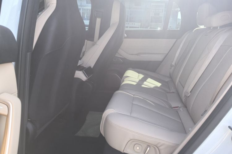 Used Nio EC7 2024 75 kWh Interior 3