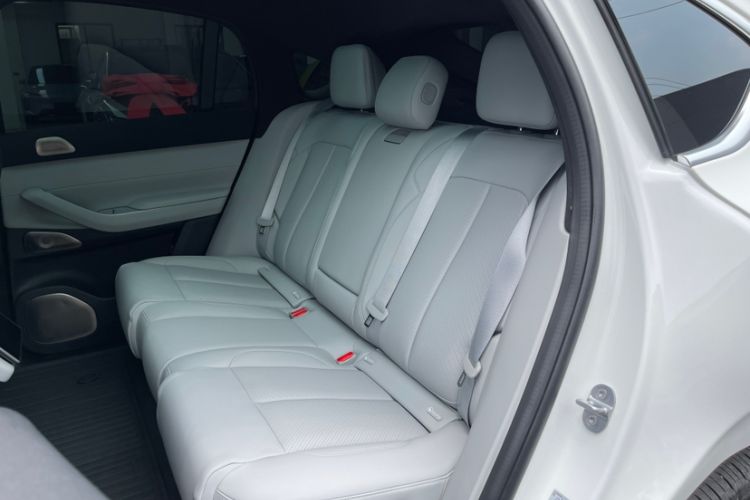 Used Nio EC7 2024 75 kWh Interior 5