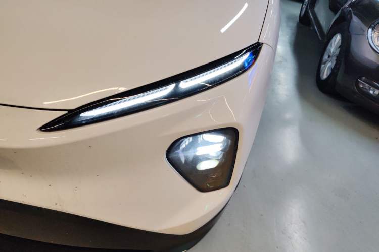 Used Nio EC7 2024 75 kWh Left Front Headlight