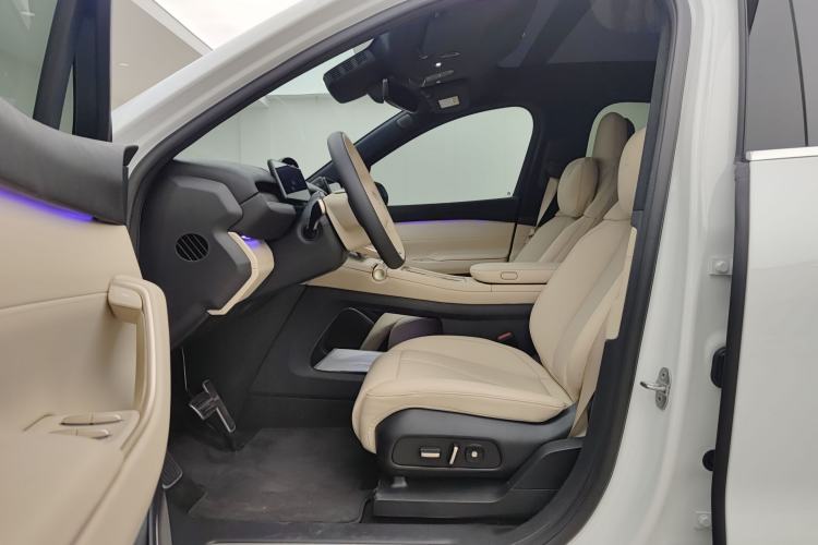 Used Nio EC7 2024 75 kWh Left Front Seat