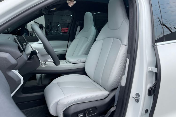 Used Nio EC7 2024 75 kWh Left Front Seat