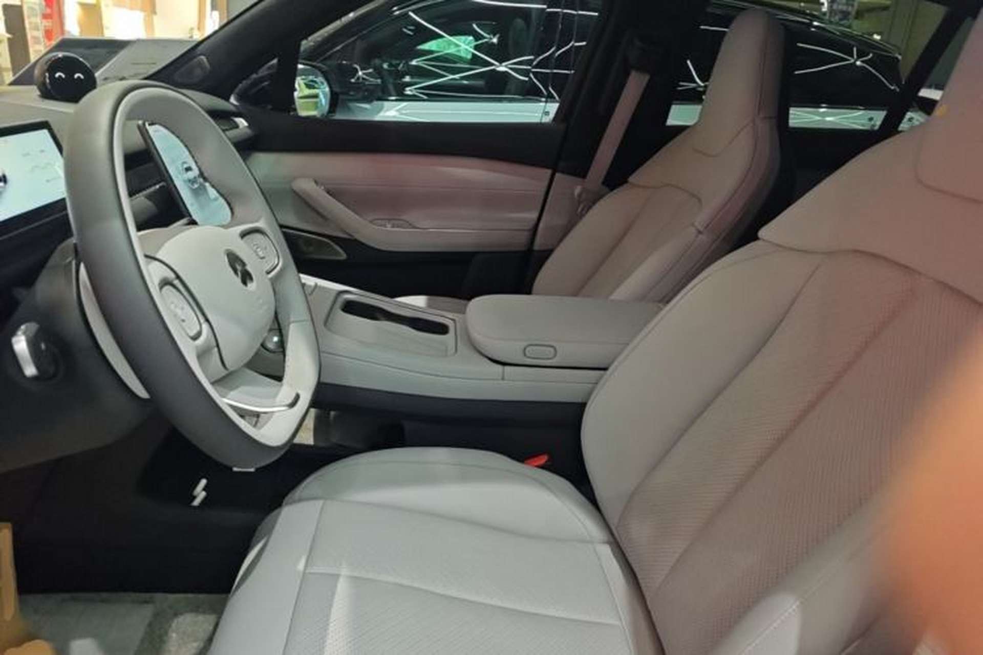 Used Nio EC7 2024 75 kWh Left Front Seat