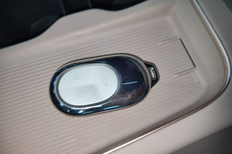 Used Nio EC7 2024 75 kWh Vehicle Key