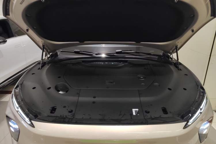 Used Nio EC7 2024 75 kWh Engine Bay