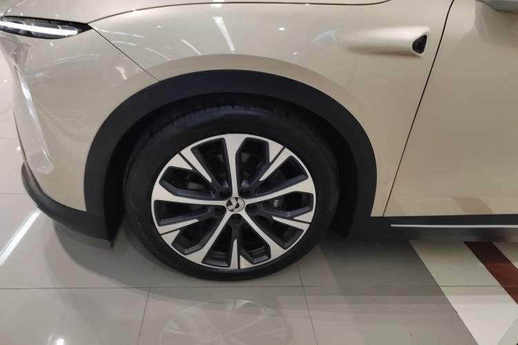 Used Nio EC7 2024 75 kWh Exterior 7