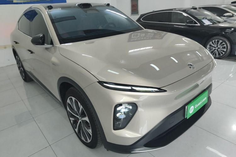 Used Nio EC7 2024 75 kWh Front Right 45 Deg