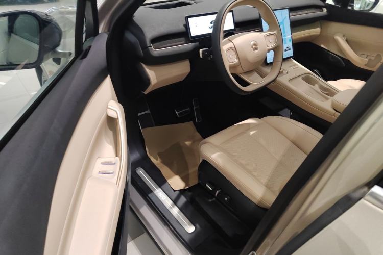 Used Nio EC7 2024 75 kWh Interior 3