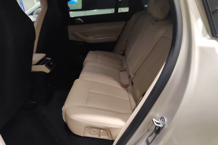 Used Nio EC7 2024 75 kWh Interior 4