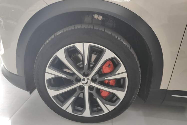 Used Nio EC7 2024 75 kWh Left Front Wheel Hub