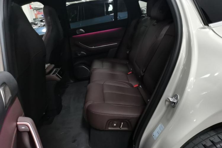 Used Nio EC7 2024 75 kWh Left Rear Seat