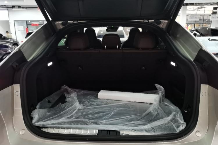 Used Nio EC7 2024 75 kWh Trunk