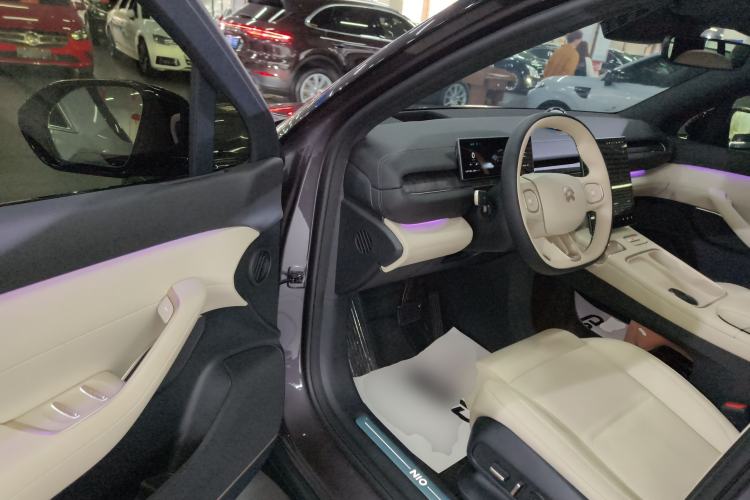 Used Nio ES6 2023 75 kWh Driver Seat