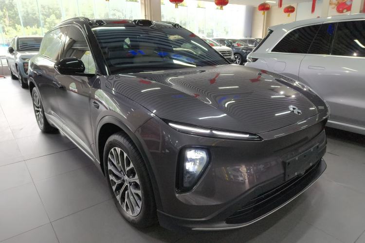 Used Nio ES6 2023 75 kWh Front Right 45 Deg