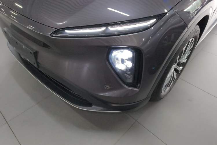 Used Nio ES6 2023 75 kWh Left Front Headlight
