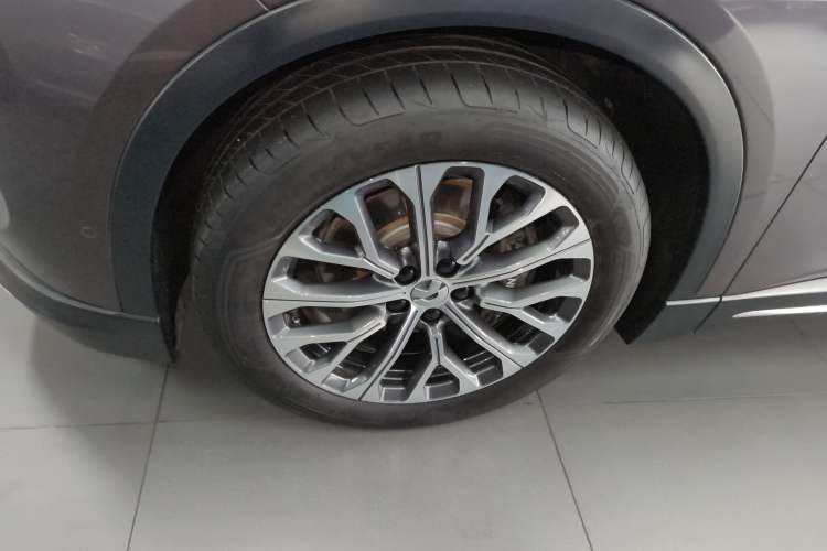 Used Nio ES6 2023 75 kWh Left Front Wheel Hub