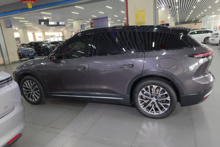 Used Nio ES6 2023 75 kWh Left Side