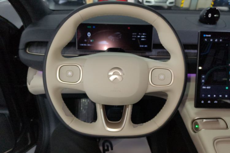 Used Nio ES6 2023 75 kWh Steering Wheel