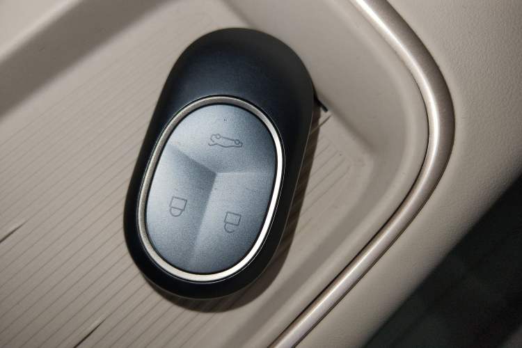 Used Nio ES6 2023 75 kWh Vehicle Key