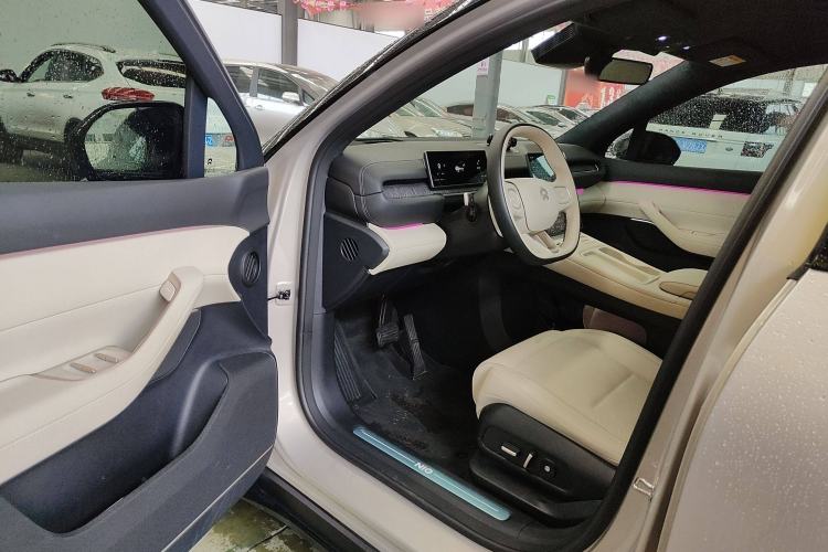 Used Nio ES6 2024 75 kWh Driver Seat