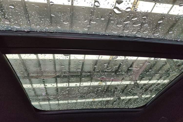 Used Nio ES6 2024 75 kWh Headliner