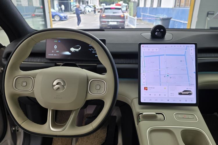 Used Nio ES6 2023 75 kWh Interior 3