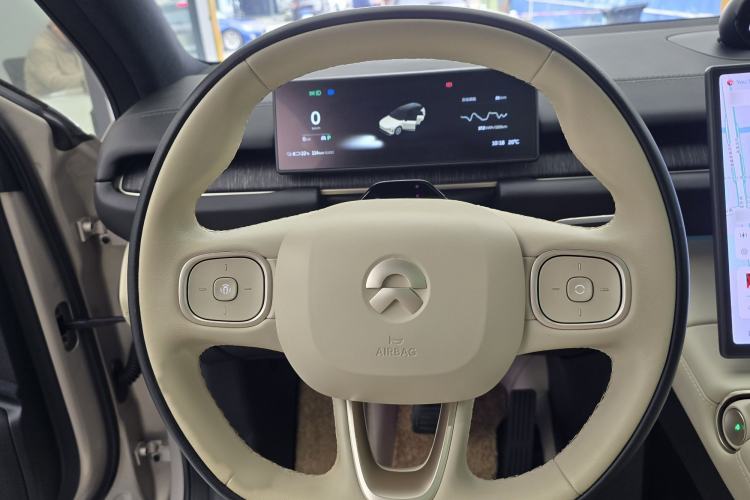 Used Nio ES6 2023 75 kWh Steering Wheel