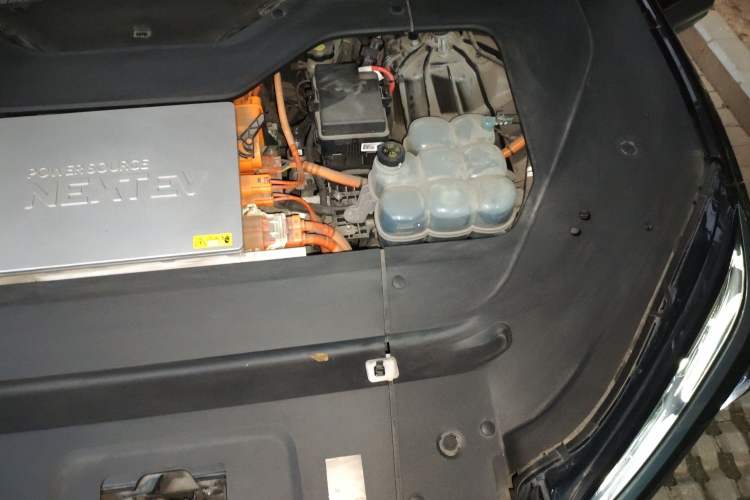 Used Nio ES6 2019 420 km Sport Version Engine Bay Left