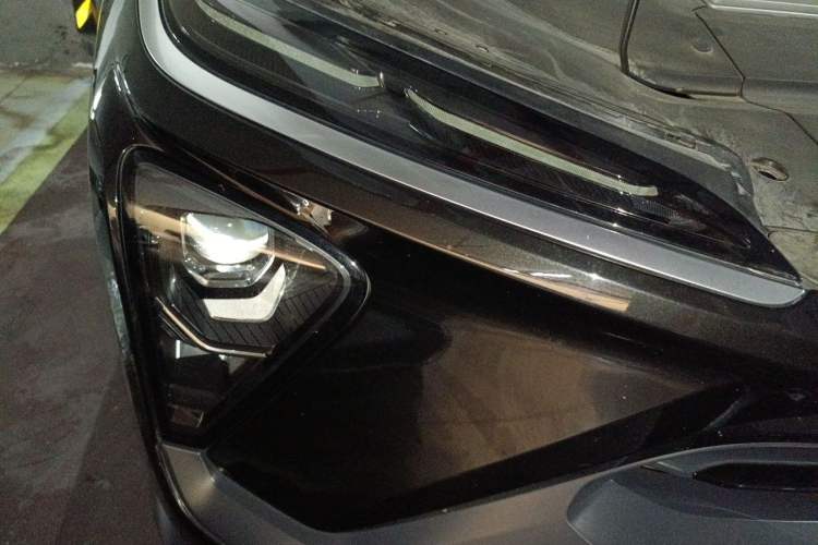 Used Nio ES6 2019 430 km Performance Version Right Front Headlight