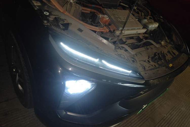 Used Nio ES6 2019 430 km Performance Version Right Front Headlight