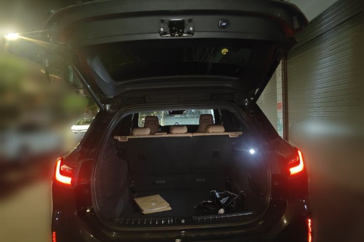 Used Nio ES6 2019 430 km Performance Version Trunk