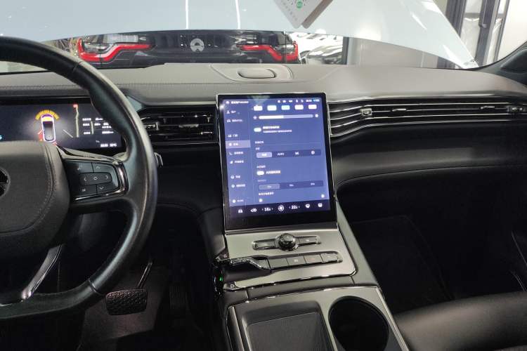 Used Nio ES6 2019 420 km Sport Version Audio And AC Panel