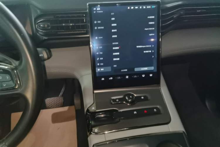 Used Nio ES6 2019 420 km Sport Version Audio And AC Panel