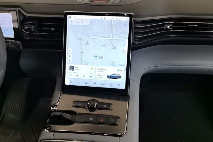 Used Nio ES6 2019 420 km Sport Version Audio And AC Panel