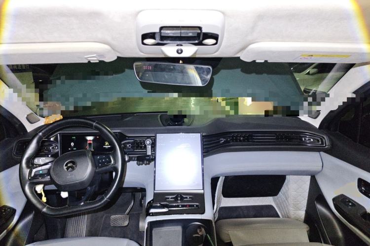 Used Nio ES6 2019 430KM First-Edition Commemorative Version Center Console