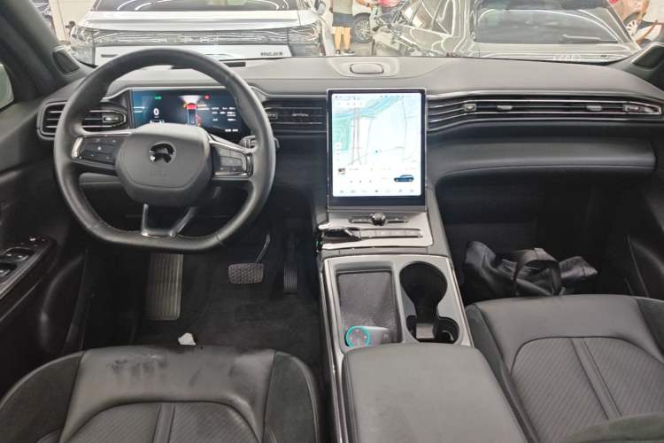 Used Nio ES6 2019 430 km Performance Version Center Console